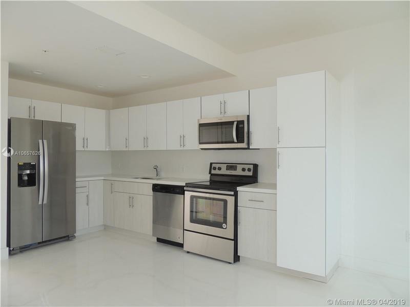 510 foster Rd-Unit -101 in Hallandale Beach, FL - Building Photo