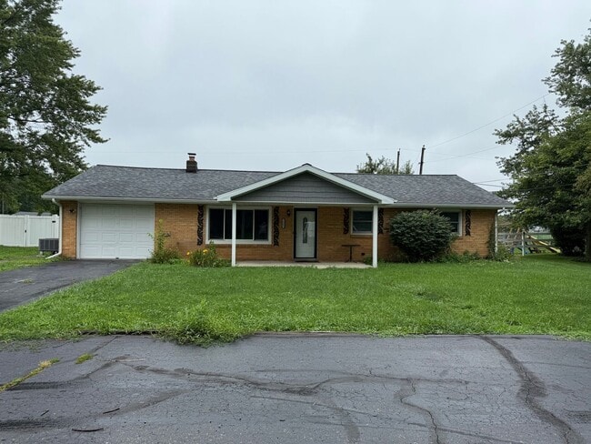 property at 7989 N Royerton Park Dr
