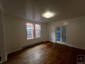 Spacious Fully Renovated 4-Bedroom in Sout in Bronx, NY - Building Photo - Building Photo