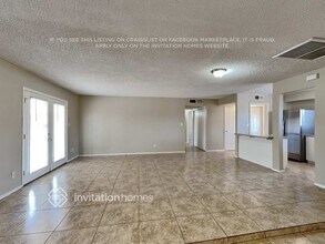 8527 W Vale Dr in Phoenix, AZ - Building Photo - Building Photo