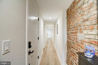 1443 Girard St NW, Unit 4 in Washington, DC - Building Photo - Building Photo