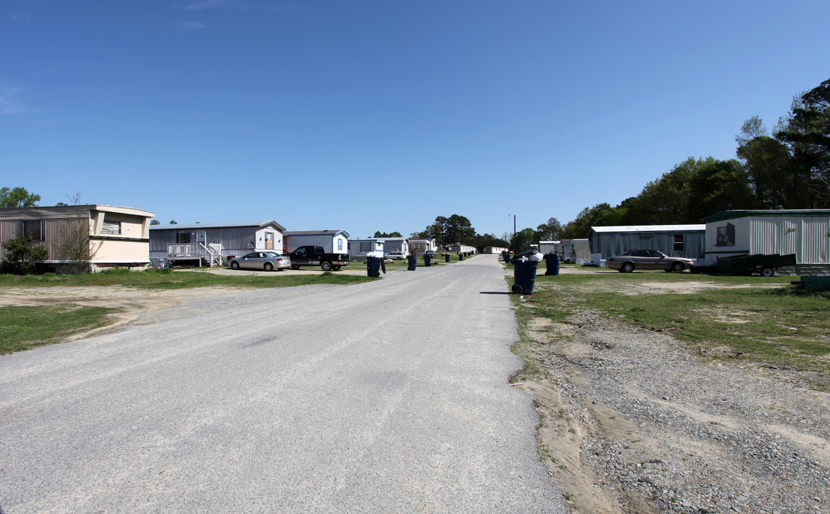 17 Franklin Dr in Smithfield, NC - Building Photo