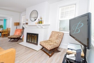 5 N Newport Ave, Unit 6 in Ventnor City, NJ - Building Photo - Building Photo