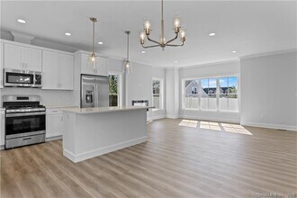 350 Halley Ave in Fairfield, CT - Building Photo - Building Photo