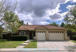3803 Northhaven Dr in Rocklin, CA - Building Photo