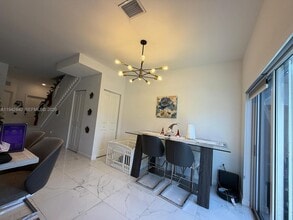 1656 SE 27th Terrace in Homestead, FL - Building Photo - Building Photo