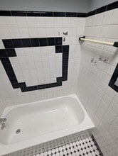 1355 Westbury Dr in Philadelphia, PA - Building Photo - Building Photo