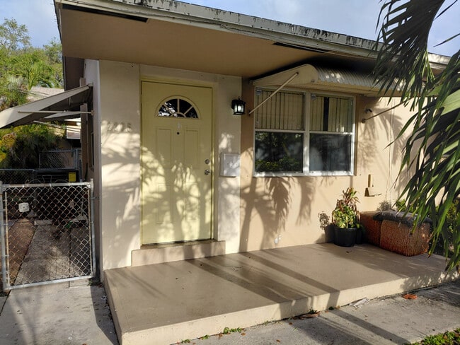 property at 2205 N 23rd Ave