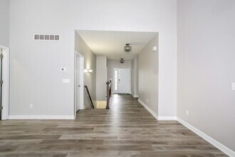 4423 Edgarton Dr in Grove City, OH - Building Photo - Building Photo