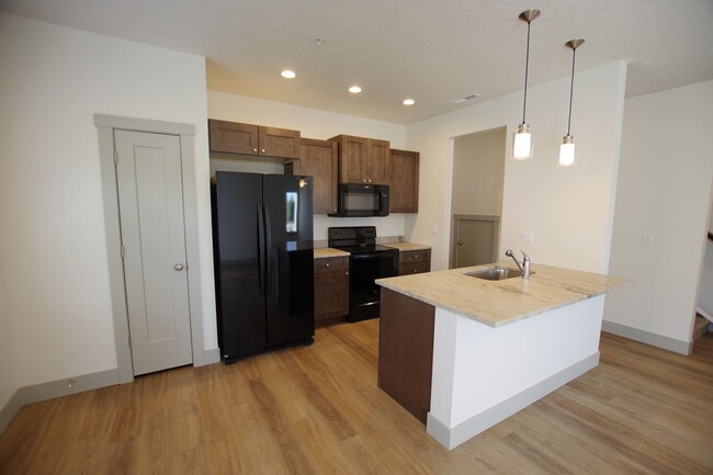 850 W Backpack Ln in Kuna, ID - Building Photo - Building Photo