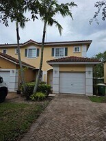 7917 Tuscany Dr in Tamarac, FL - Building Photo