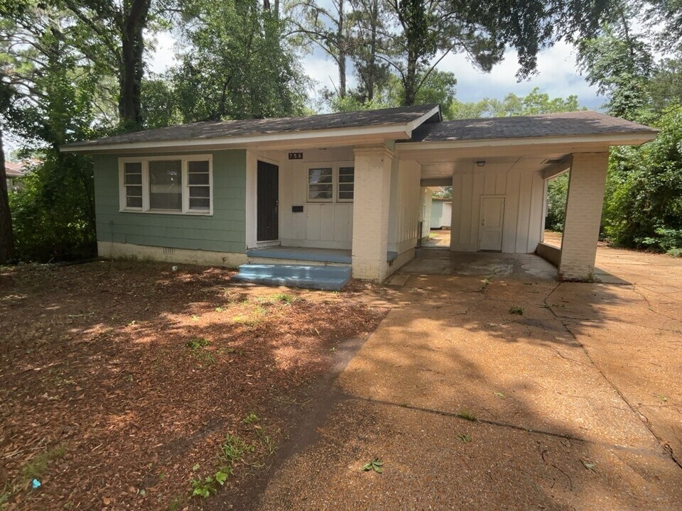 756 Kensington Pl in Jackson, MS - Building Photo
