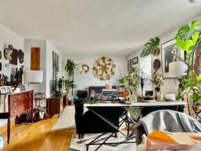 6 Hudson St in Watertown, MA - Building Photo - Building Photo