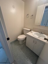 2009 Cornwall A in Boca Raton, FL - Foto de edificio - Building Photo