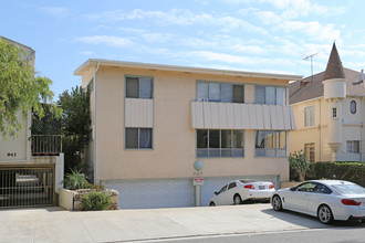 947 12th St in Santa Monica, CA - Building Photo - Primary Photo