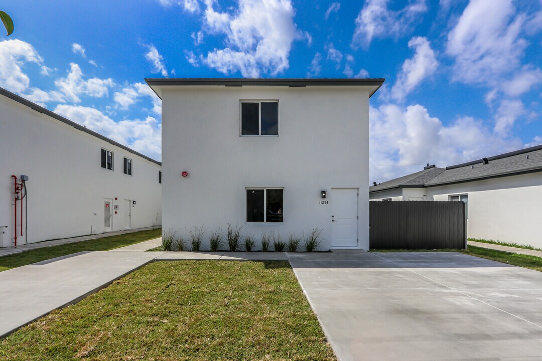 11258 SW 187th St in Miami, FL - Building Photo