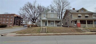 635 N 22nd St in St. Joseph, MO - Building Photo