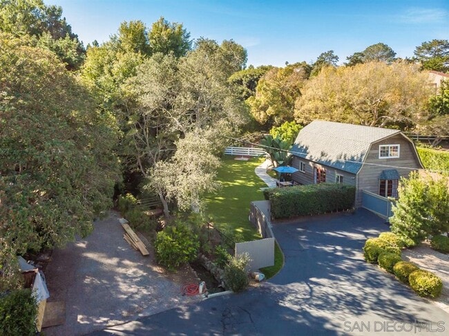 property at 4910 Ladera Sarina