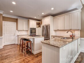4104 Shepherdleas Ln in Charlotte, NC - Building Photo - Building Photo