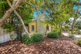 941 Virginia Dr in Sarasota, FL - Building Photo - Building Photo