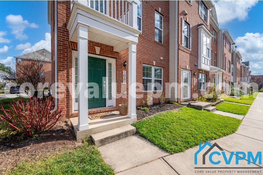 1051 Ironwood Ln in Severn, MD - Building Photo