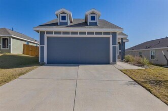 9752 Platteview Rd in Fort Worth, TX - Building Photo - Building Photo