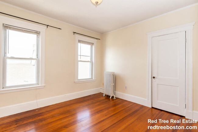 600 Broadway, Unit C in Somerville, MA - Building Photo - Building Photo