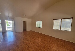3133 W Huntington Dr in Phoenix, AZ - Building Photo - Building Photo