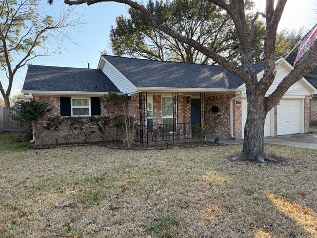 6239 Rena St in Houston, TX - Foto de edificio - Building Photo