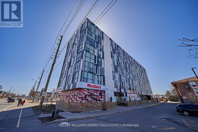 1900 Simcoe St N in Oshawa, ON - Building Photo - Building Photo