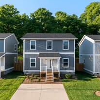 Belle Meadow in Asheville, NC - Building Photo