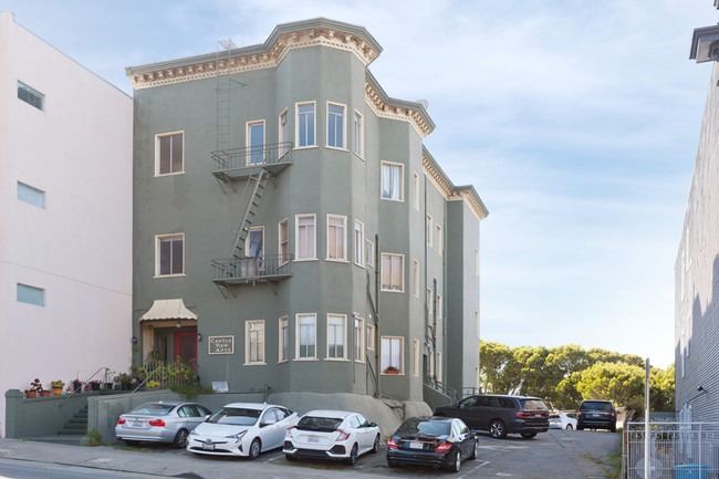 957 Fell St in San Francisco, CA - Building Photo - Building Photo