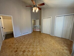 655 W Monument St in Colorado Springs, CO - Building Photo - Building Photo