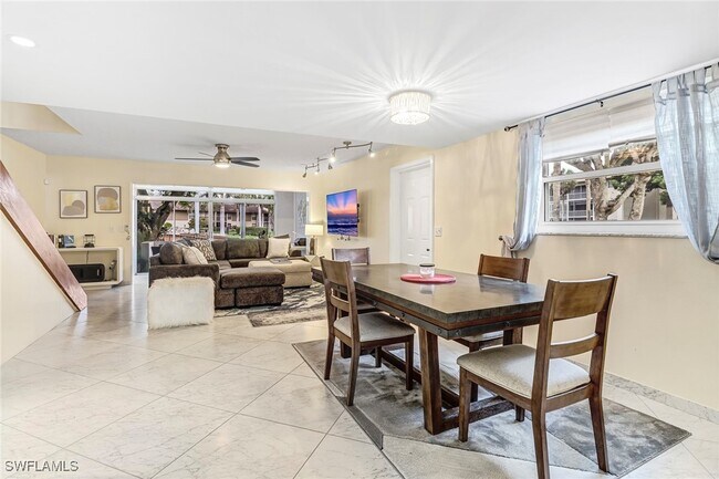 property at 185 Cypress Way E