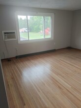 2718 Stenzel Ave in North Tonawanda, NY - Foto de edificio - Building Photo