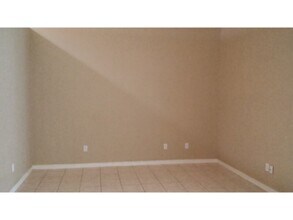 129 Brunswick Ln in Palm Coast, FL - Building Photo - Building Photo