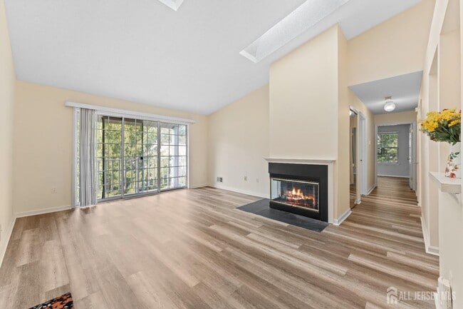 property at 152 Darwin Ln