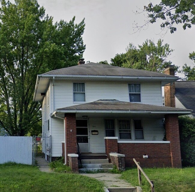 912 E Calvert St in South Bend, IN - Building Photo - Building Photo