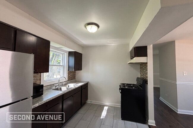 1109 W 110th Pl in Chicago, IL - Building Photo - Building Photo