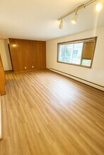 Lake Point Drive Apartments in Madison, WI - Building Photo - Building Photo