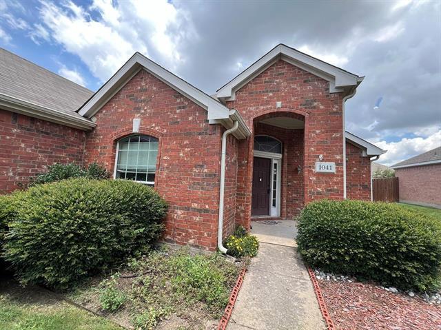1041 Wagon Trail Dr in Little Elm, TX - Building Photo - Building Photo