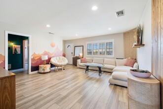 77590 California Dr in Palm Desert, CA - Building Photo - Building Photo