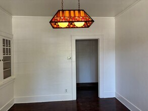 1138 SE Washington Ave in Roseburg, OR - Building Photo - Building Photo