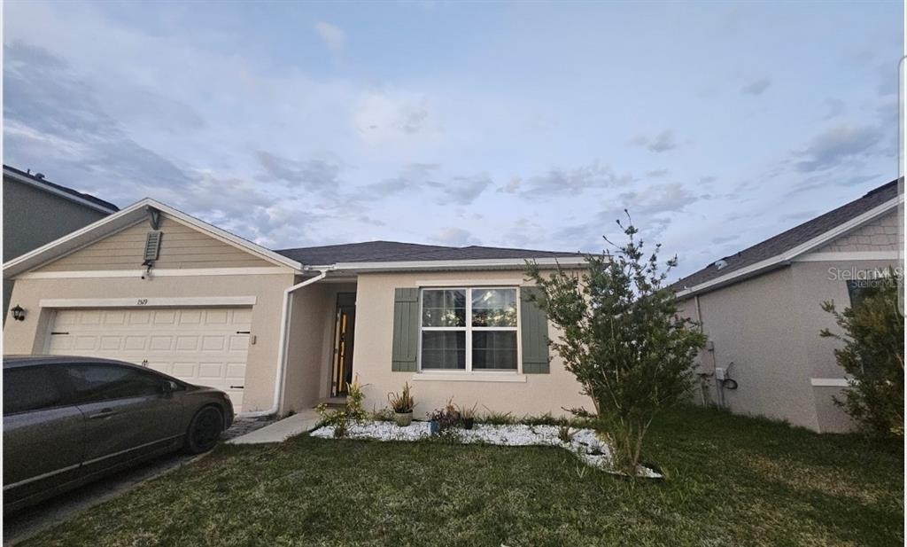 1519 Barberry Dr in Kissimmee, FL - Foto de edificio