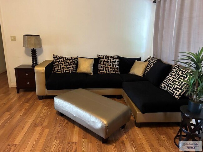 2710 Tranquil Trl in Brownsville, TX - Foto de edificio - Building Photo