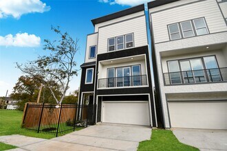 3229 Tuam St in Houston, TX - Building Photo - Building Photo