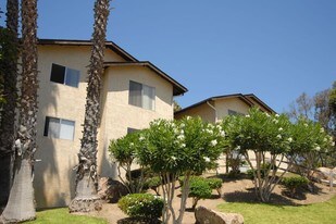 Valle at Canyon in San Diego, CA - Building Photo