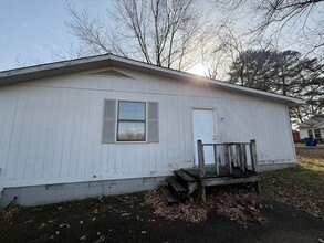 111 Carlton St in Martin, TN - Building Photo - Building Photo