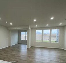 1435 Arcadia Dr in Milford, MI - Building Photo - Building Photo