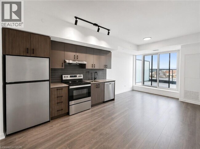 4878 Powers Cmn in Burlington, ON - Building Photo - Building Photo